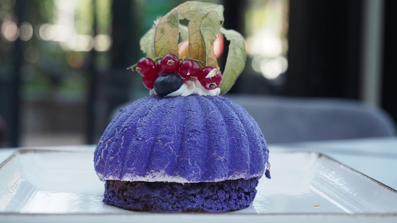 딸기가 들어간 맛있는 케이크