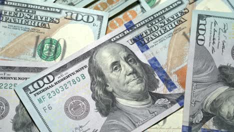el dinero.