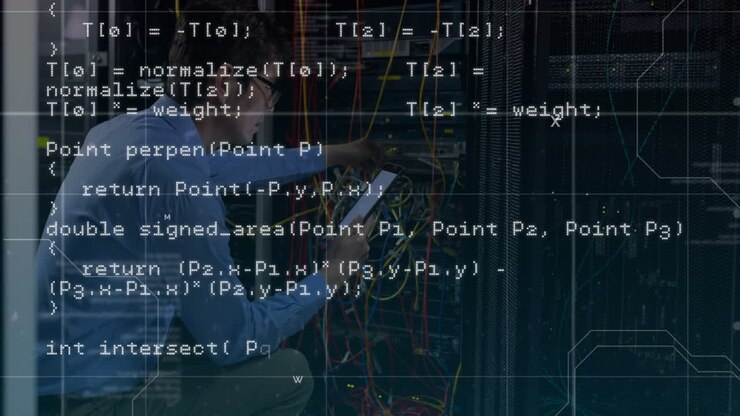 Dataverwerking met op de achtergrond een Aziatische IT-technicus die met een smartphone in een computerserverruimte werkt.