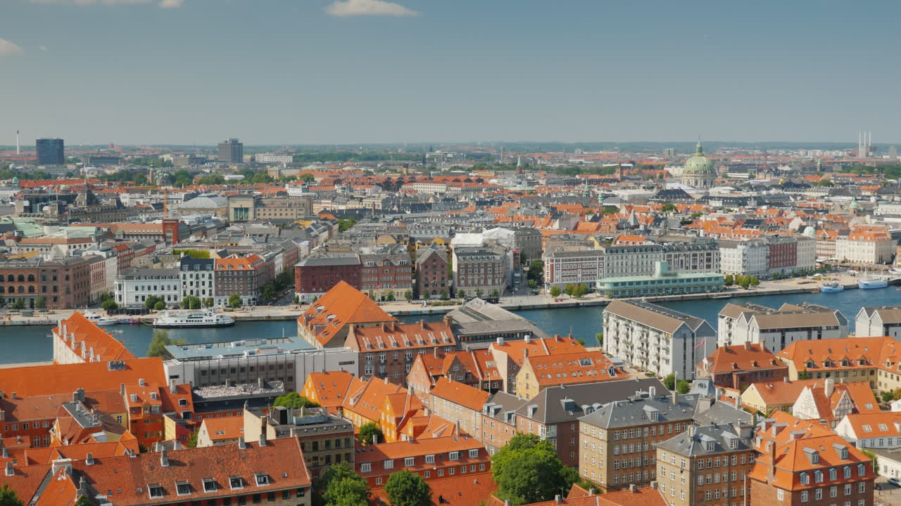 vista del elegante distrito de la ciudad de copenhague video 4k