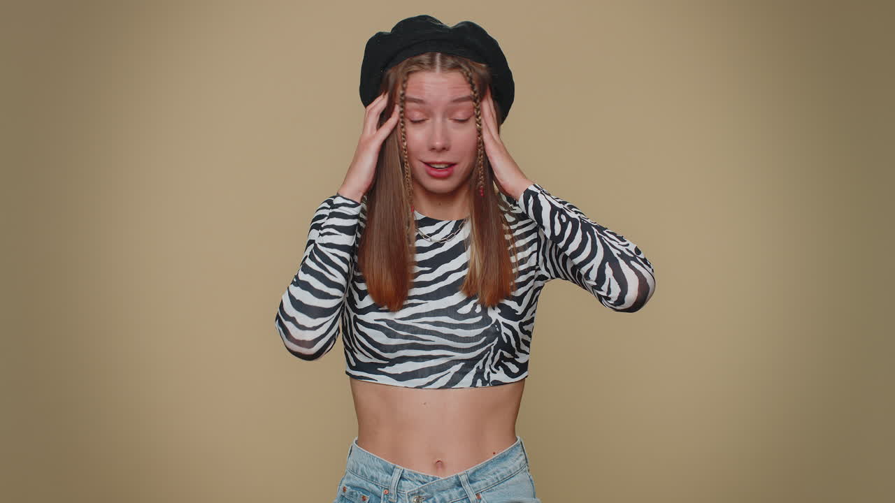 흥분 놀라운 여성 갑작스러운 승리 게임 승리, 복권 목표 성취, 좋은 소식, 와우