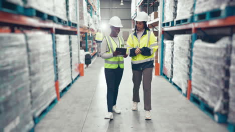 Frauen,-Lagerteam-Und-Tablet-Mit-Logistik