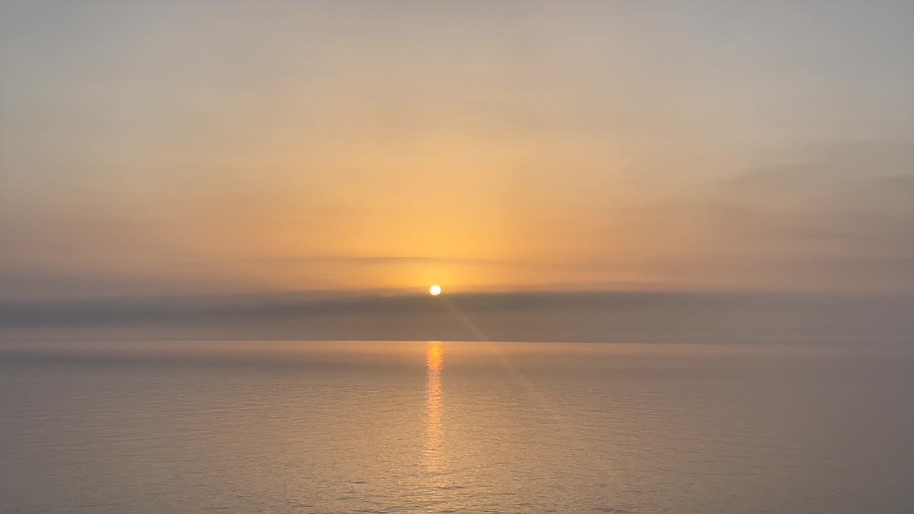 The waves of the sea are those that reflect a blue ocean that signify free time, summer love and sunset in a golden hour