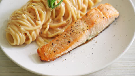 grilled-salmon-fillet-with-spaghetti-creamy-tomato-sauce