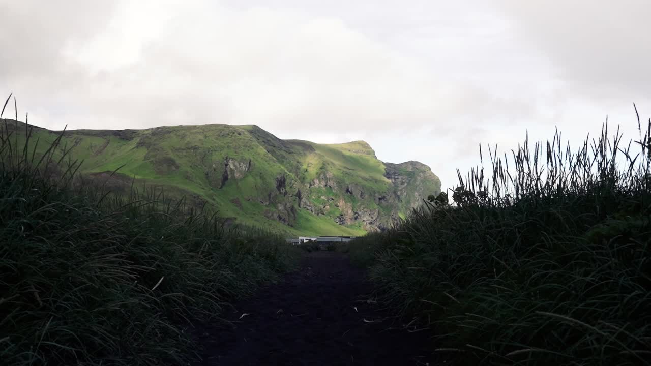 timelapses de locas nubes en movimiento en islandia