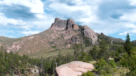 Iconic-Sheeprock-day-timelapse-with-cloudscape,-Pike-San-Isabel