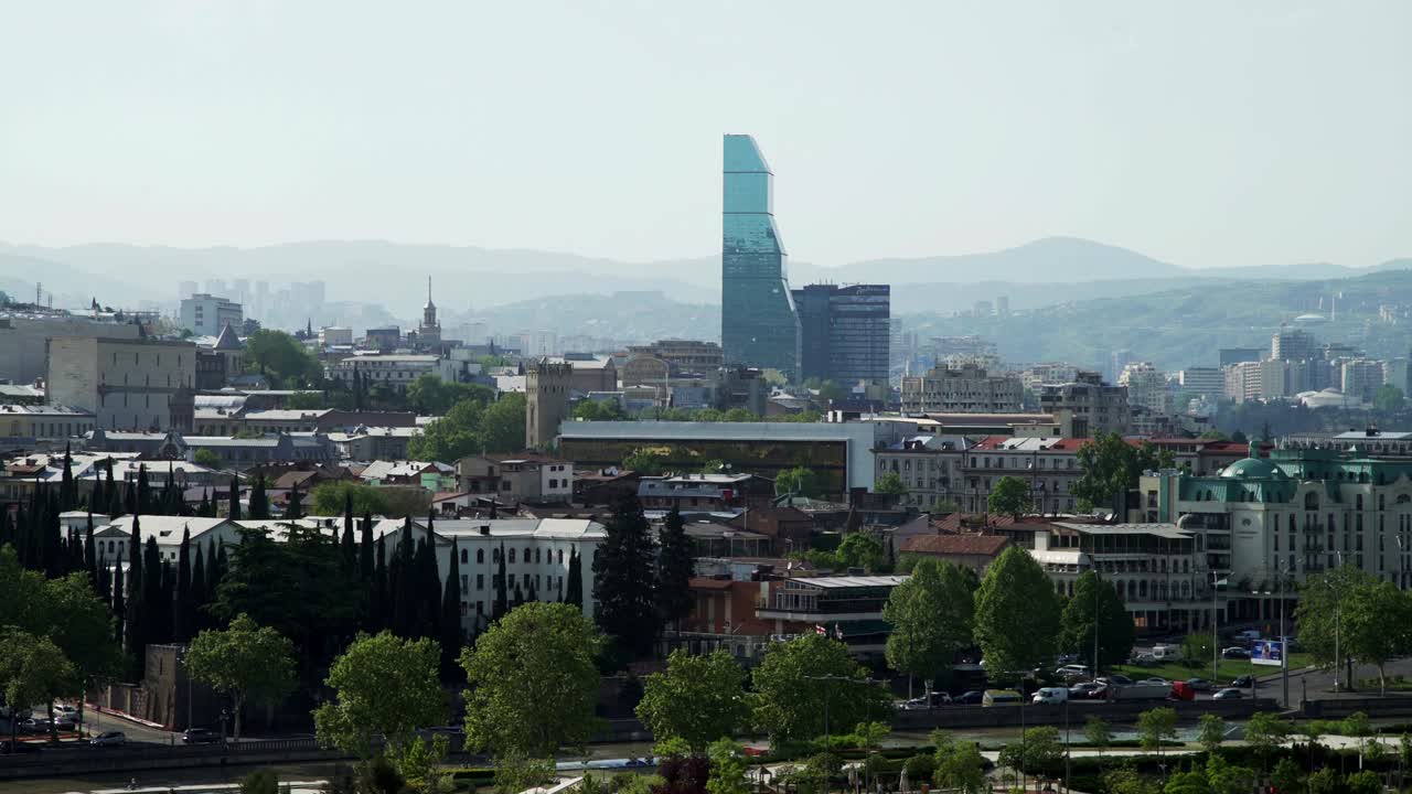 vista del centro de la ciudad de tbilisi y lugares famosos