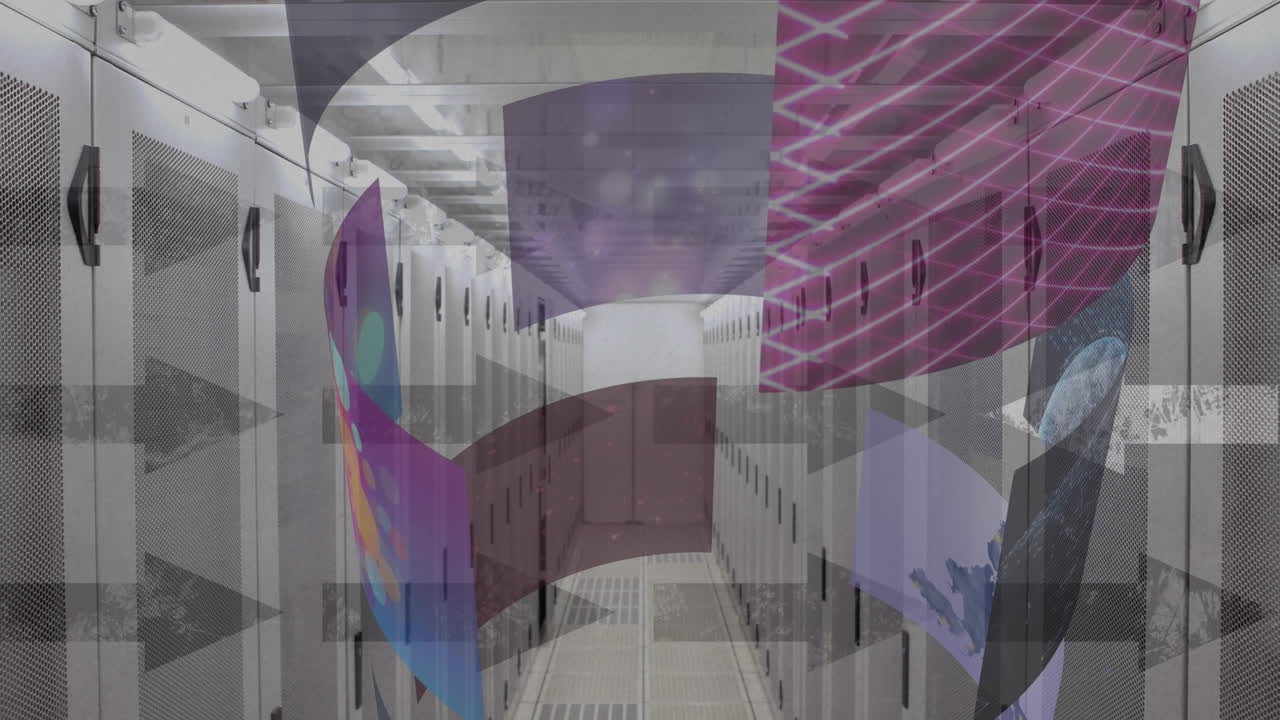 animación de servidores informáticos, flechas y procesamiento de datos en pantallas