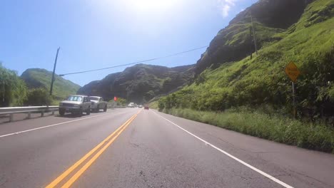 Fahren-Auf-Den-Straßen-Von-Oahu-Hawaii-Mit-Stabilisiertem-GoPro-5