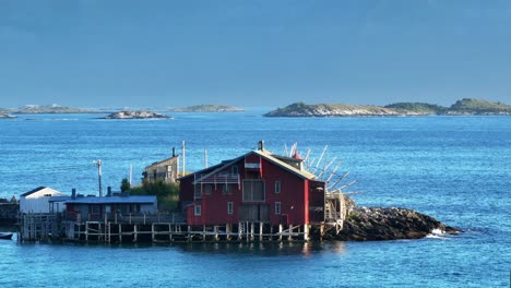 Lodging-And-Restaurant-In-Skjaholmen-Near-Bovaer-In-Senja,-Norway