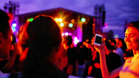 escena de la fiesta de la vida nocturna