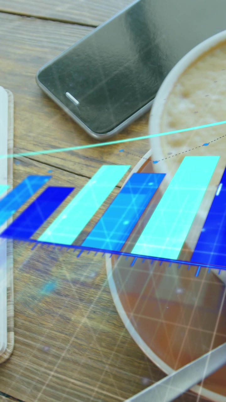 Animazione di elaborazione di dati statistici su sfondo di smartphone, tazza di caffè e agenda su tavolo in legno.