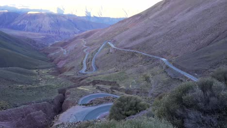 Exploring-the-Cuesta-del-Lipan:-The-scenic-route-linking-Purmamarca-to-Salinas-Grandes-in-Jujuy-Province,-Argentina