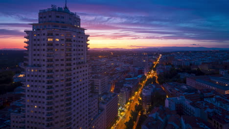 Timelapse-of-Madrid-rooftops-at-sunset-with-beautifull-colors-and-clouds