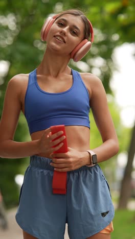 mujer que trabaja al aire libre