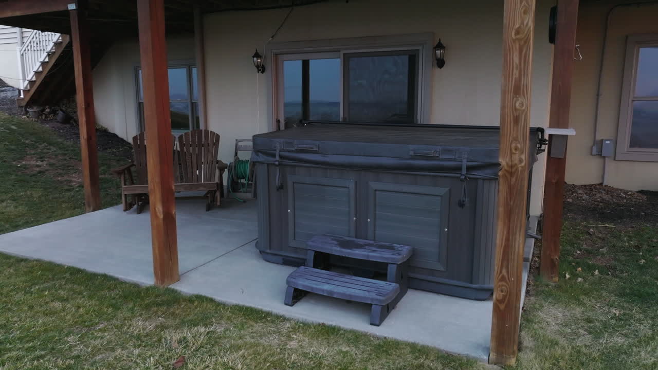 jacuzzi sauna al aire libre en invierno