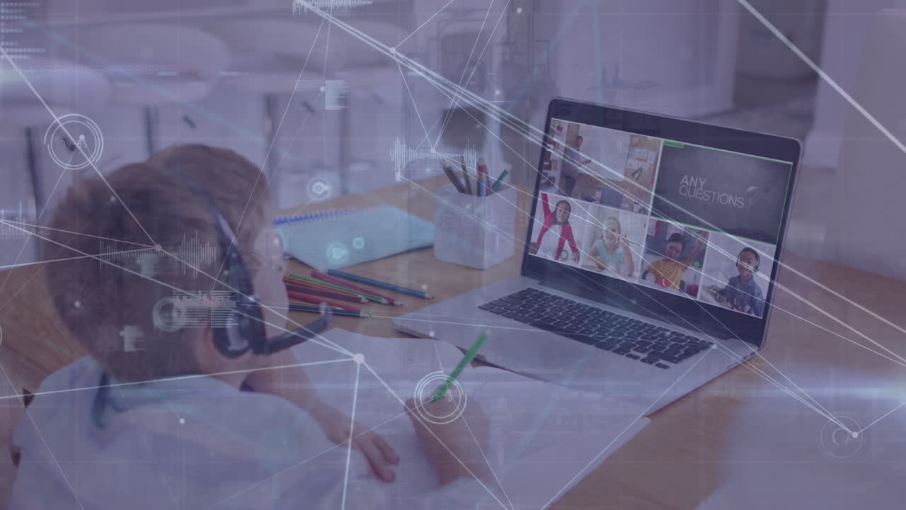 온라인 학교 수업을 위해 노트북을 사용하는 백인 소년에 대한 연결 네트워크의 애니메이션