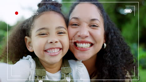 Relación-De-Grabación-En-Vivo-Feliz,-Madre-E-Hijo