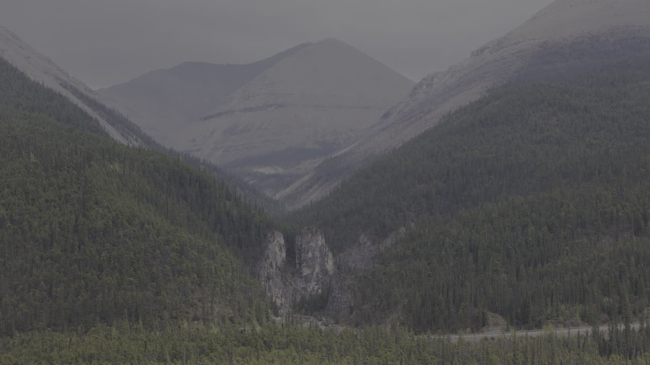 Serene mountain scenery in Muncho Lake Provincial Park