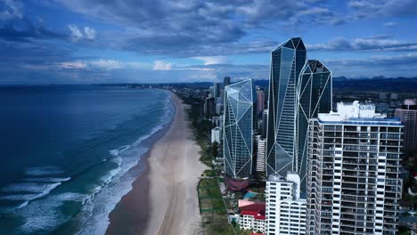 Skyline-at-sunrise,-Gold-Coast,-stunning-peaceful-morning