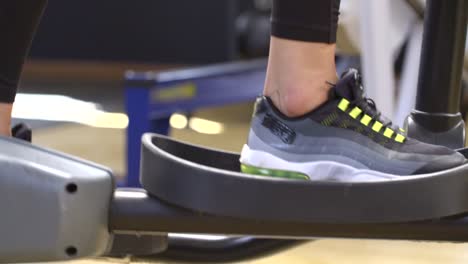 athletes feet on cross trainer