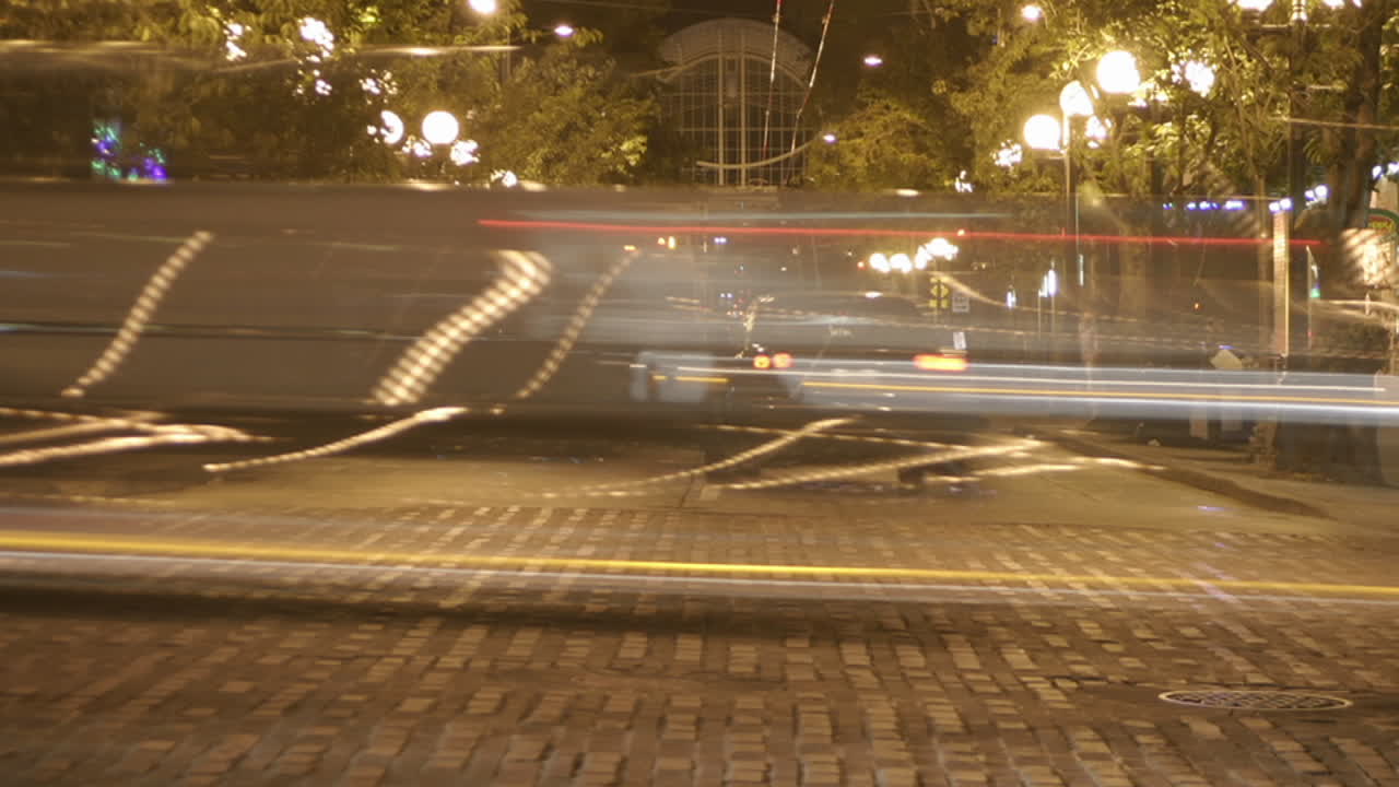 시간 경과에 따라 시내 지역을 통과하는 트래픽 드라이브