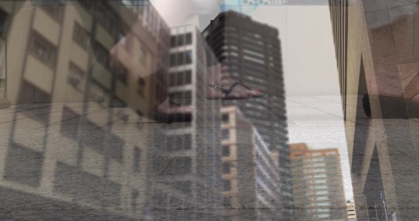 Animação de timelapse com pessoas caminhando sobre paisagem urbana