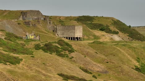 Historische-Industriegebäude-Im-Ländlichen-England,-Luftaufnahme-Von-Cleehill-Shropshire