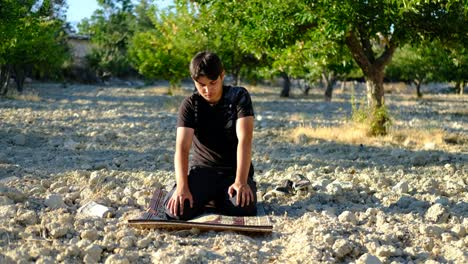 worship muslim man in garden