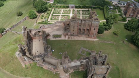 England-Tourismus-Sehenswürdigkeit-Ziel-Von-Kenilworth-Castle,-Antenne