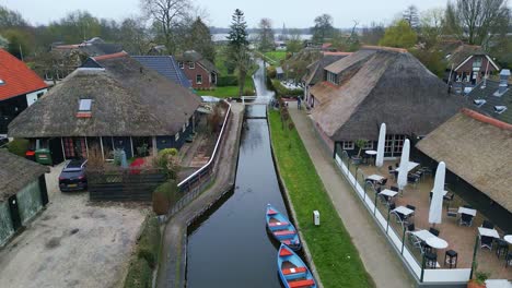 Giethoorn-Village---Venedig-Der-Niederlande