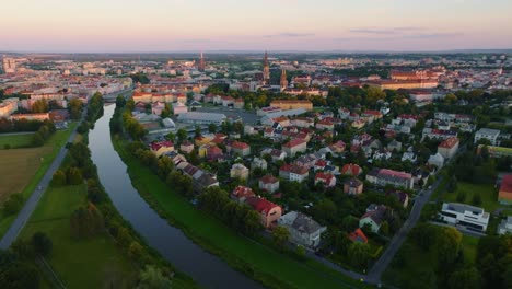 Drone-view-of-Olomouc-at-sunset,-showcasing-the-historic-landscape-of-this-travel-destination-in-the-Czech-Republic