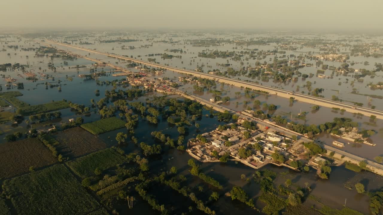 Widespread floodwaters inundating villages and agricultural fields in Jalalpur Pirwala, Punjab, Pakistan