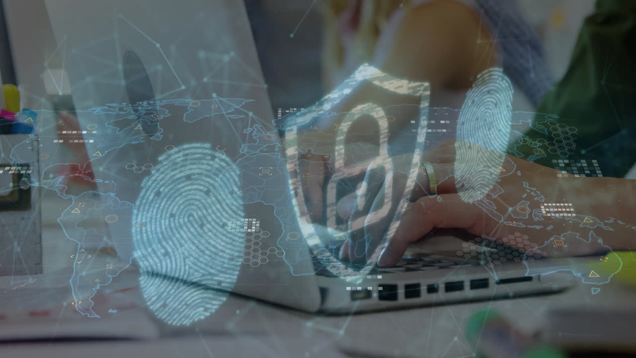 animación de formas, cerraduras y huellas dactilares sobre diversas personas de negocios que utilizan computadoras portátiles en la oficina