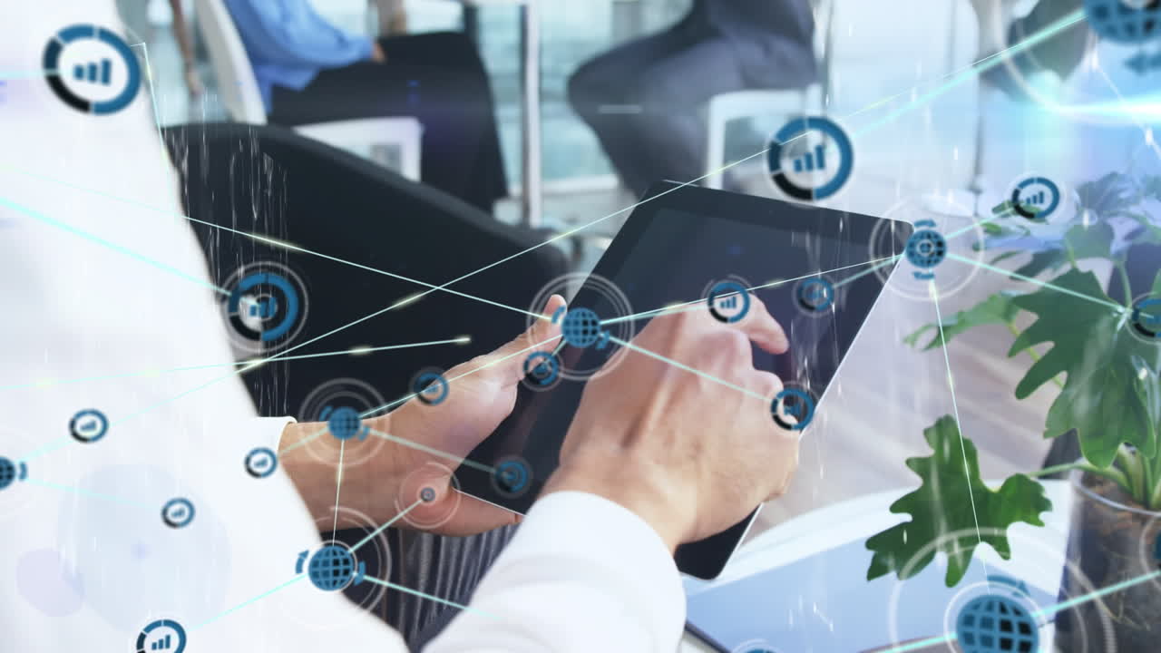 태블릿을 사용하는 사람을 통해 연결 네트워크의 애니메이션