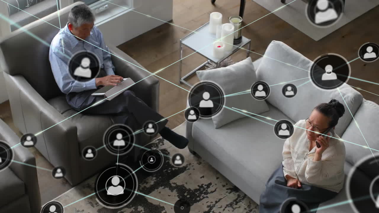 사무실에서 다양한 사업가들과의 아이콘과의 연결 네트워크의 애니메이션