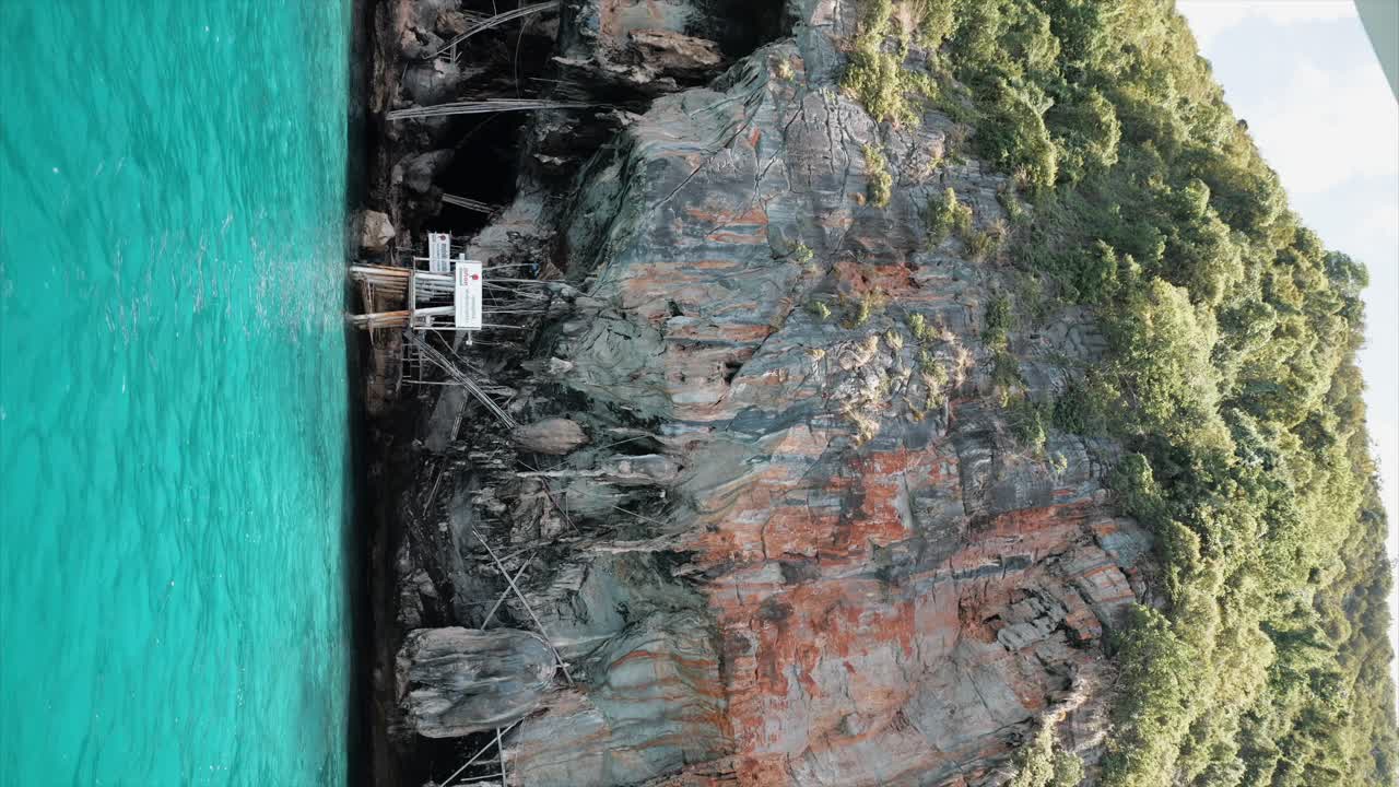 파이 파이 섬의 해변, 태국, 수직 비디오