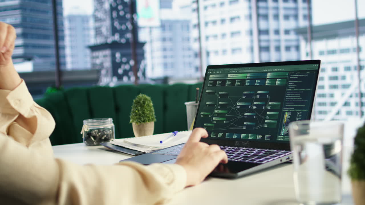 empresario y comerciante en busca de una nueva solución de inversión