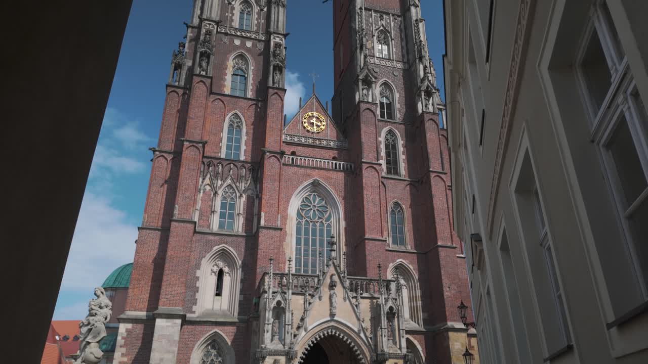 Beautiful architecture of the Cathedral of St. John the Baptist in Wroclaw, Poland. Pan Down Shot