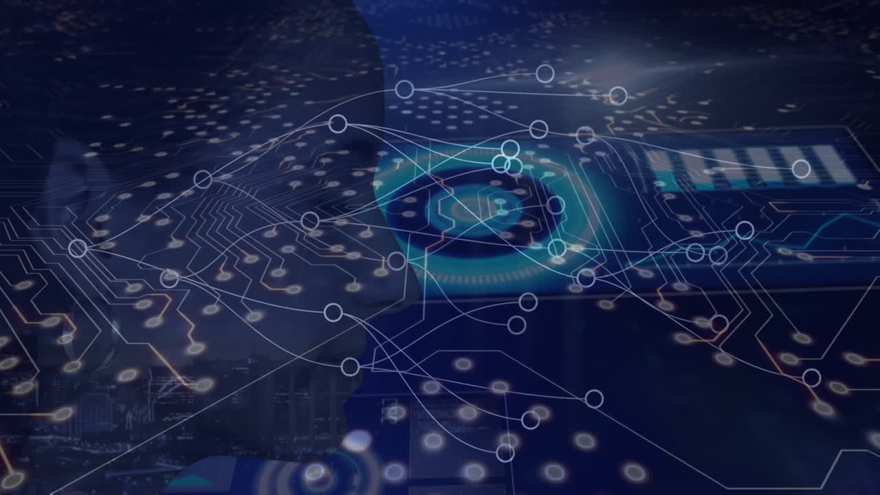 연결 네트워크의 애니메이션과 컴퓨터 회로 보드 백인 여성