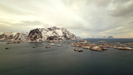 henningsvær or henningsvaer archipelago in vågan municipality in nordland county of lofoten islands in norway