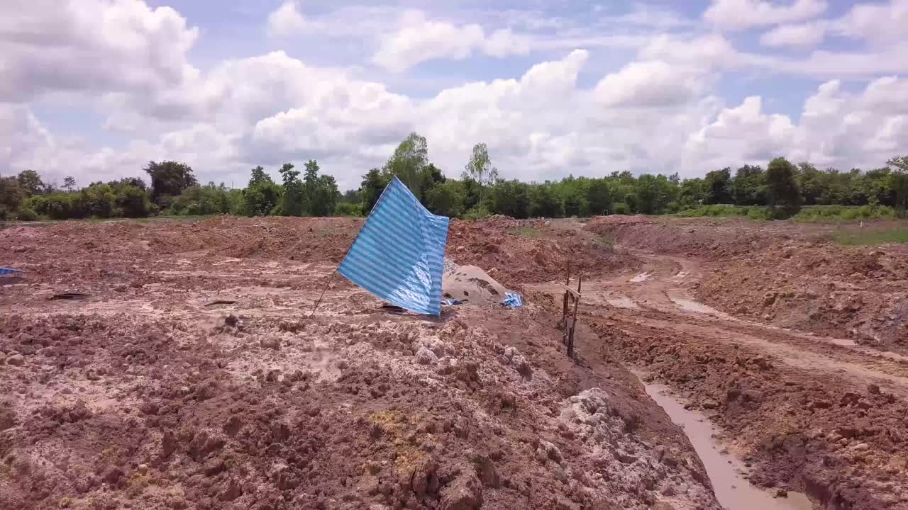 tomas de drones de una plantación de cannabis en construcción en el norte de tailandia, udon thani-5