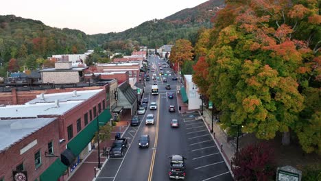 AERIAL-PULLOUT-AUTUMN-COLORS-IN-BOONE-NC,-NORTH-CAROLINA