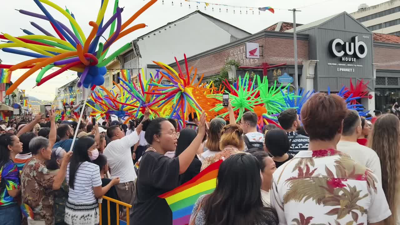 태국 파타야에서 lgbti 프라이드 퍼레이드