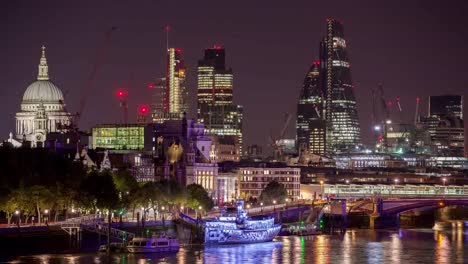 Waterloo-Bridge-Gherkin-Night-4K-02