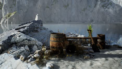 Holzfässer-Mit-Meeresfischen-Am-Sandstrand