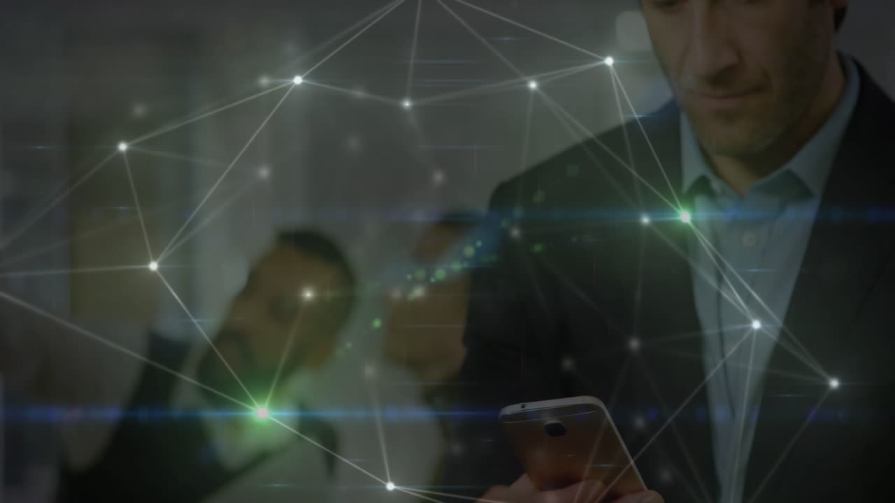 animación de iconos de corazón con conexiones procesamiento de datos sobre hombre caucásico con teléfono inteligente