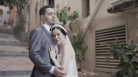 wedding couple in a european alley