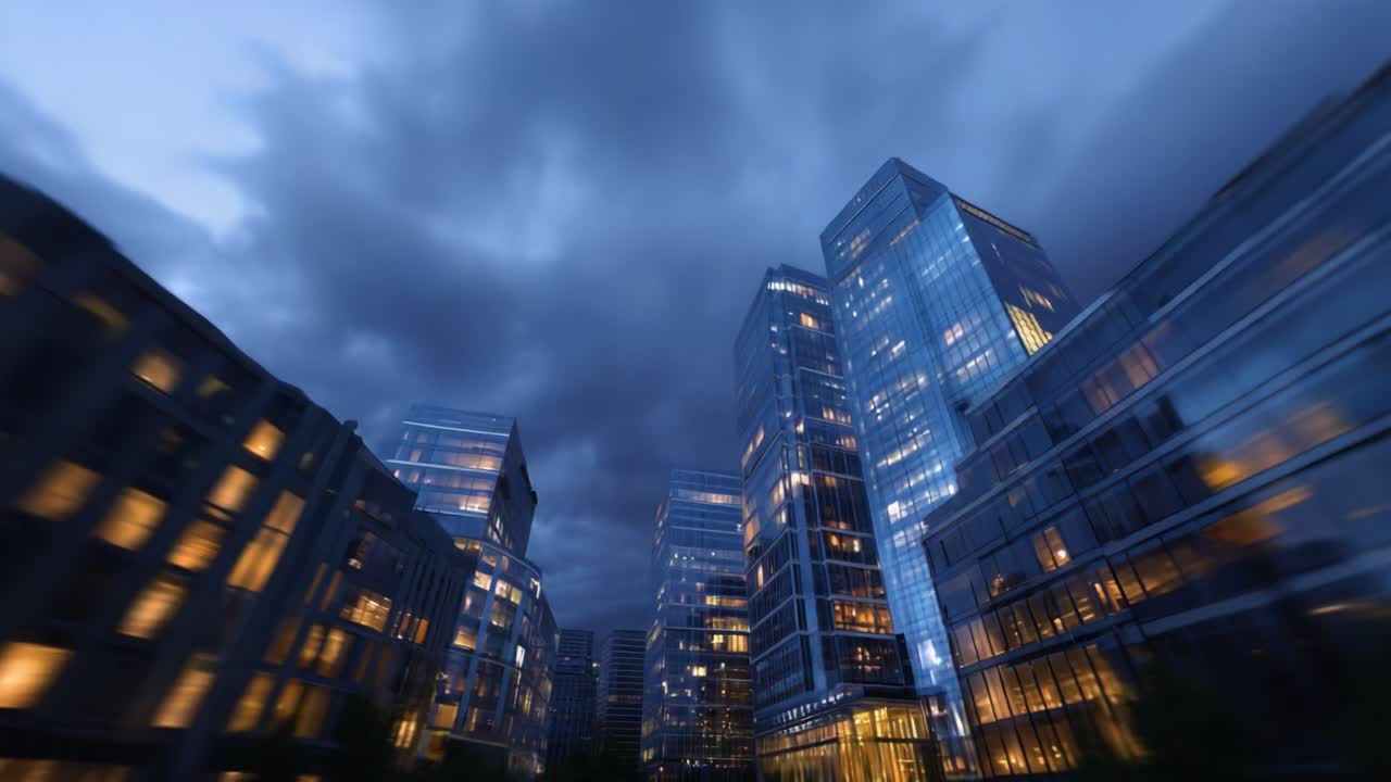 Um contraste impressionante da arquitetura urbana moderna à noite com luzes brilhantes e céus dramáticos em uma odisseia de paisagens urbanas de estruturas de vidro e aço