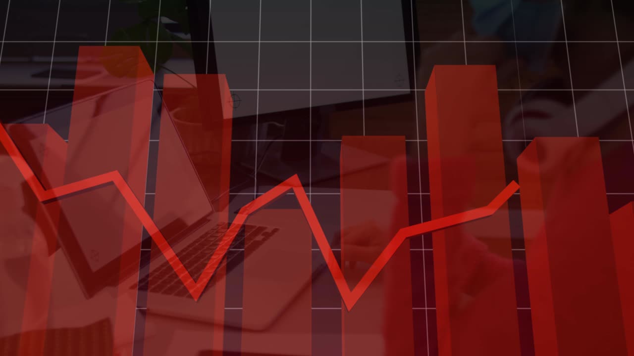 animación del registro de estadísticas con flecha roja sobre el escritorio